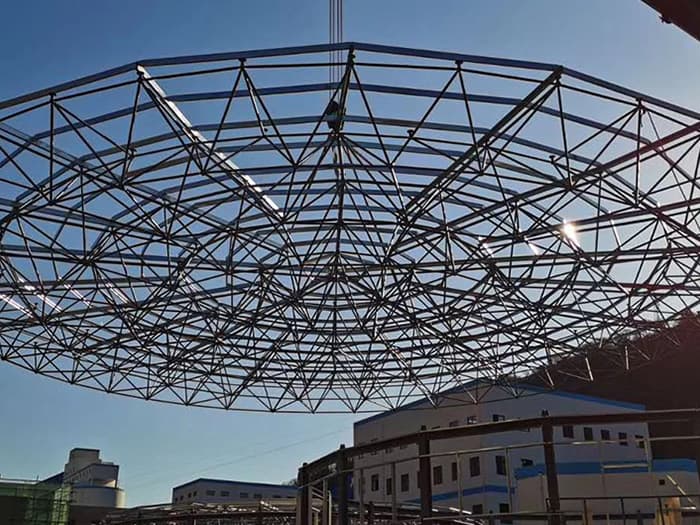 宜春螺栓球网架工程施工现场