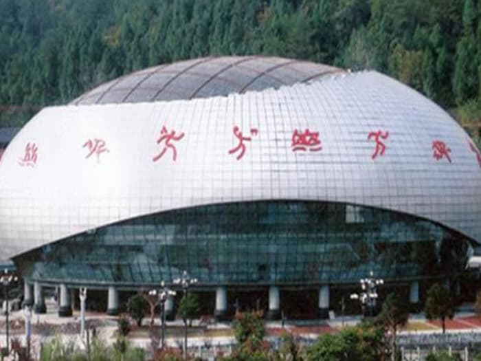 宜春体育中心球形网架加工安装